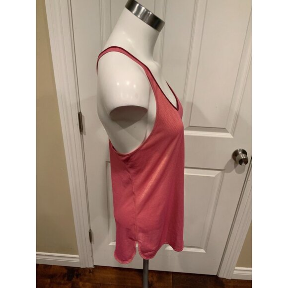 Lululemon Pink Metallic Shimmering Striped Tank Top, Size 6 - Picture 2 of 5
